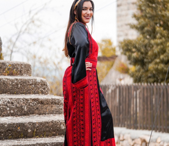 Traditional Dress (Thob)