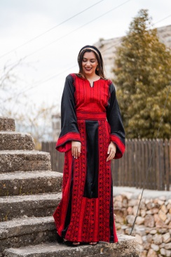 Traditional Dress (Thob)